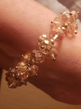 Vintage 1962 faceted crystal cluster stretch bracelet..